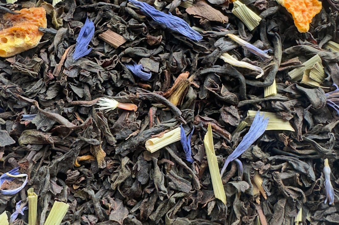 Loose leaf Earl Grey with cornflower petals