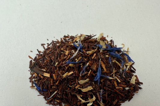 Loose leaf Earl Grey with cornflower petals