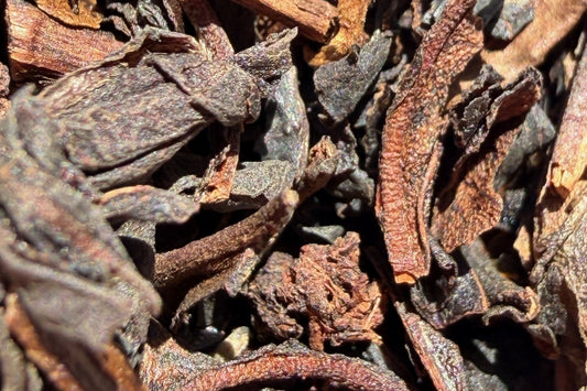 Loose leaf smoky black tea