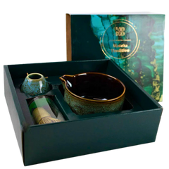 Yoko Traditional Matcha Set: bowl, bamboo and ready